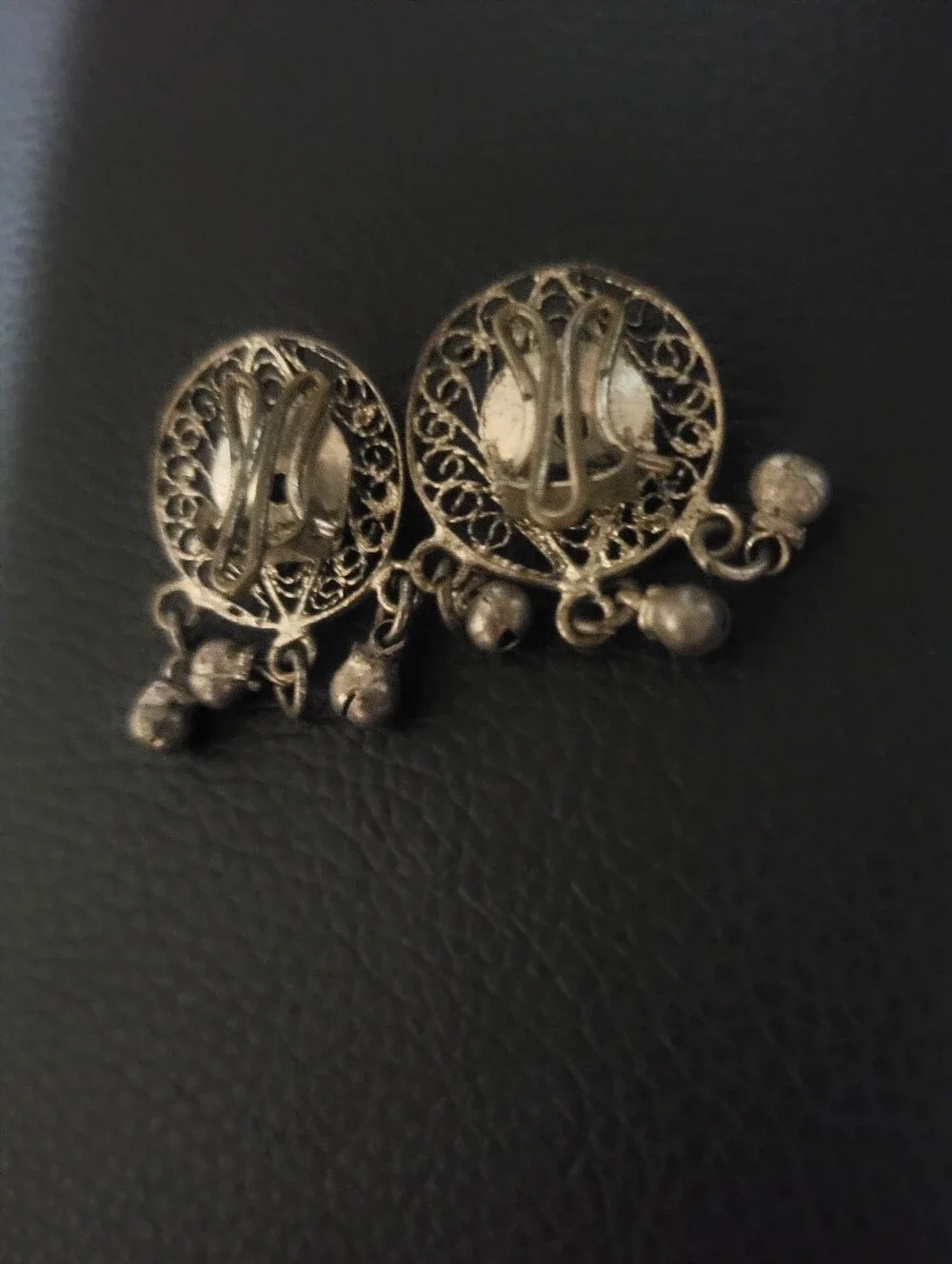 Vintage Mid-Century Silver Tone Filigree Chandelier Clip On Earrings Untested